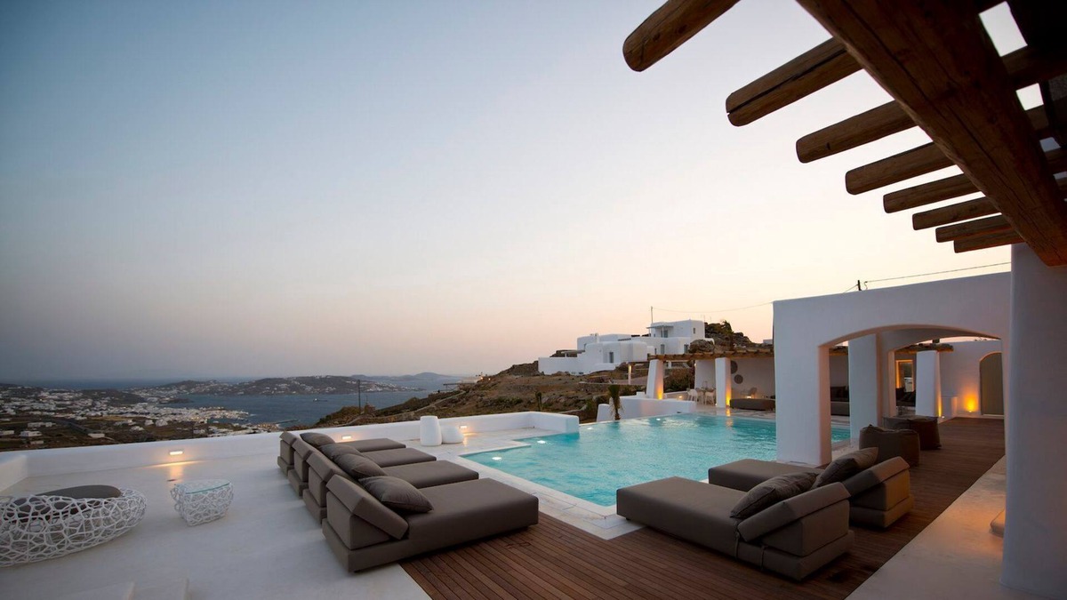 Tourlos Villa | R 3175 Villa Fonda With Kitchenette.Pool towels & Power generator,