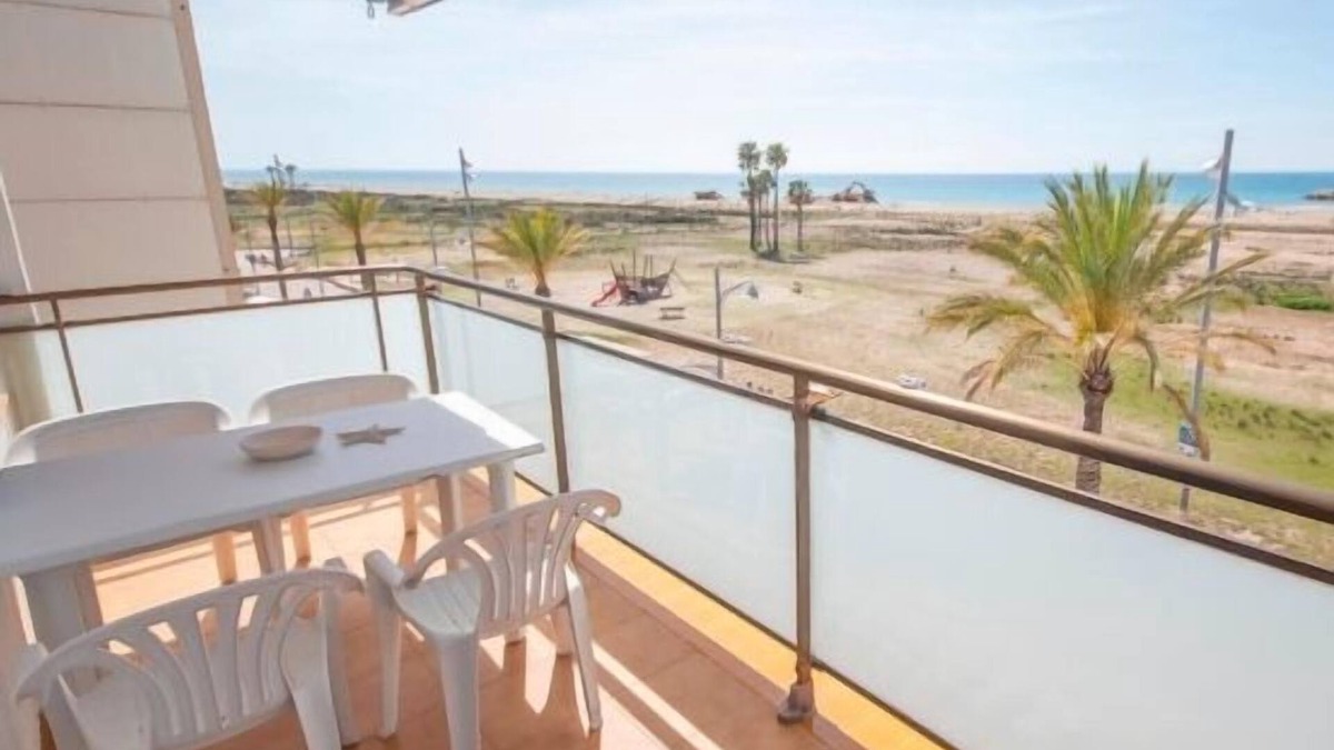 Comarruga Apartment | R154 Beachfrontapartment 2º