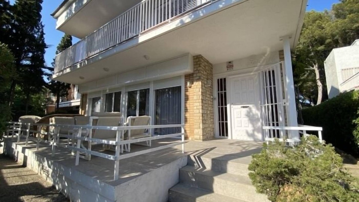 Comarruga House | R31 Villa en la Playa de Coma-ruga