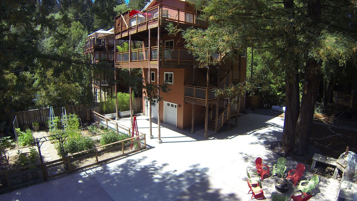 Guerneville House | Racer Five ~ Fantastic Family Home Close to Town, River and Wineries