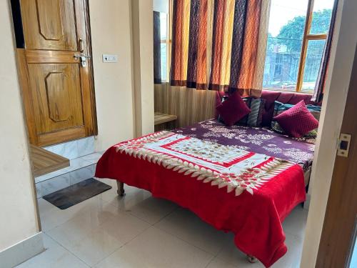 Vrindavan House | Radhey Radhey Dham