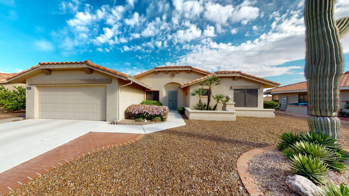 Rancho Vistoso House | Radiant desert stay with pool and tennis access - mountain views, dogs ok