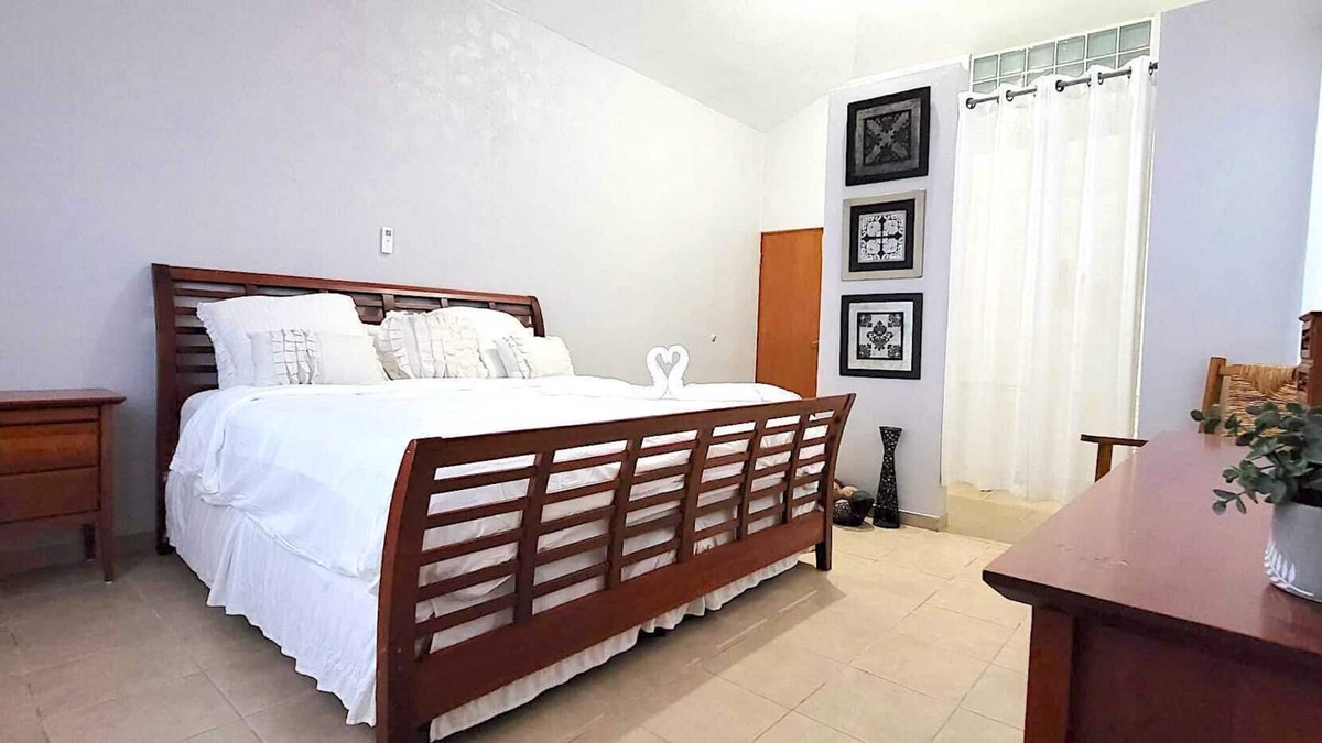 Hato Abajo House | Radioville Cozy Beach House