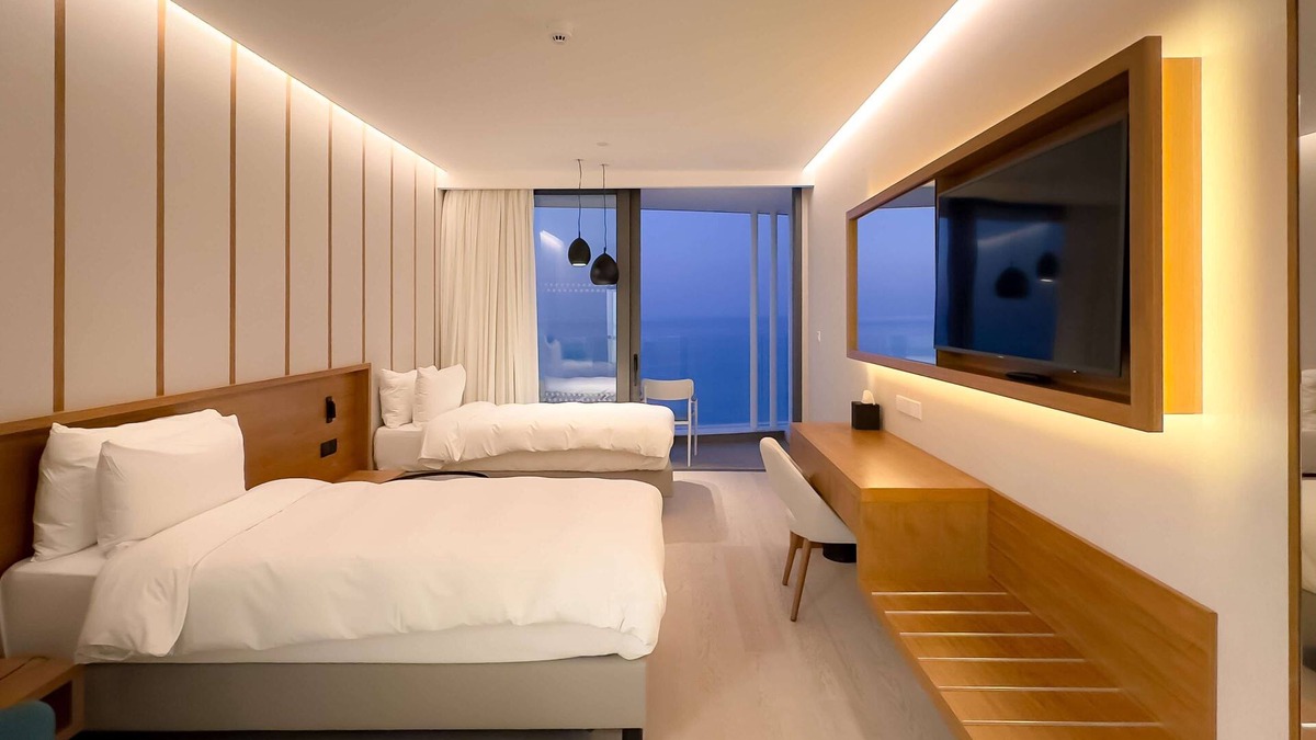 Oroklini Hotel | Radisson Beach Resort Larnaca