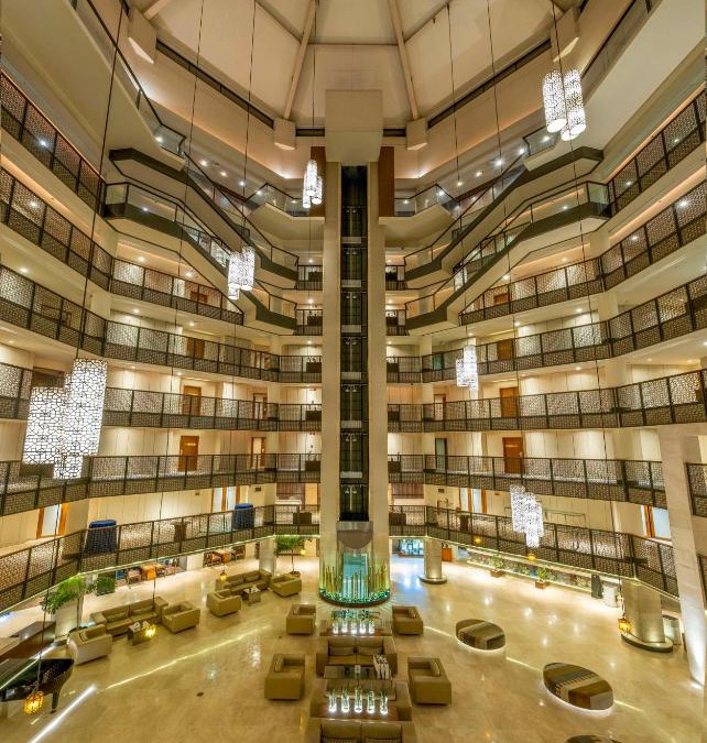 Dhaka Hotel | Radisson Blu Dhaka Water Garden