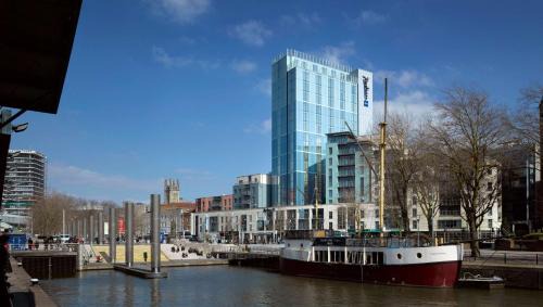 Bristol Floating Harbour Hotel | Radisson Blu Hotel, Bristol