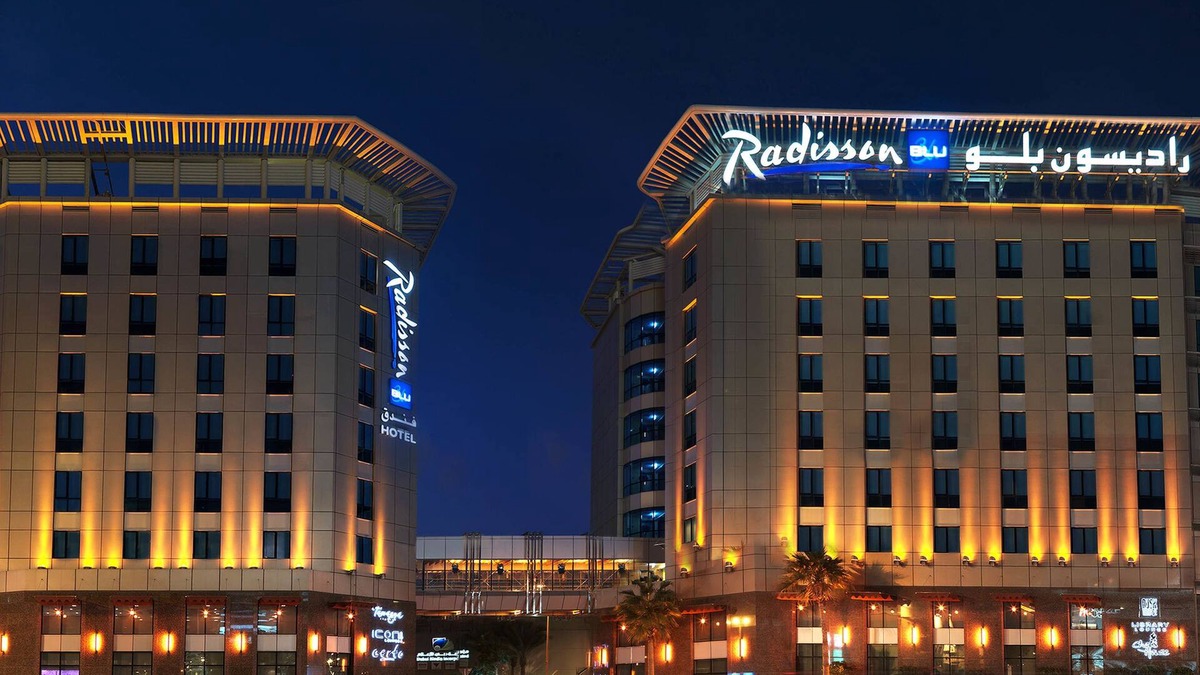Dubai Media City Hotel | Radisson Blu Hotel, Dubai Media City