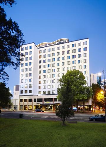 Melbourne Central Business District Hotel | Radisson On Flagstaff Gardens Melbourne