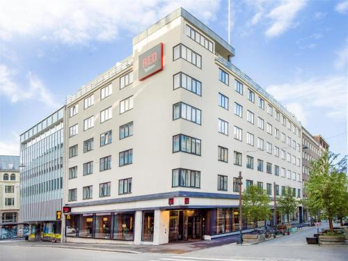 Oslo City Centre Hotel | Radisson RED Oslo City Centre, A Verified Net Zero Hotel