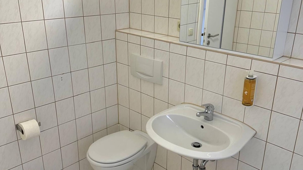 Erfurt Old Town Apartment | RAHA Apartments - large 3 room apartment - first floor - Domplatz - fully equipped