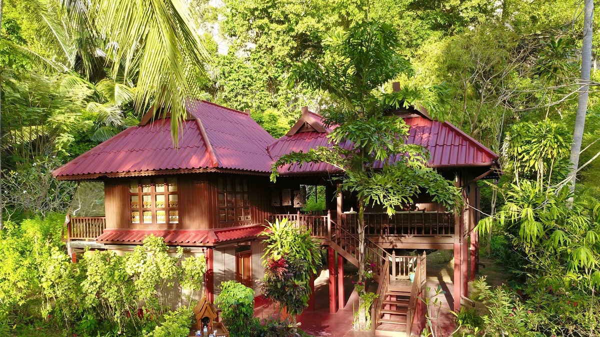 Krabi House | Railay Beach (Sleeps 4-6) Dream Location.