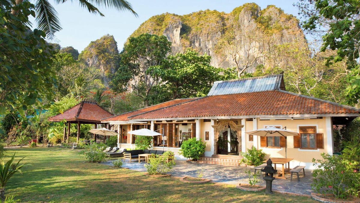 Krabi House | Railay Beach House Fabulous Sea and Cliff Views, Lovely Decor 4 bdr-2 Bath RBC