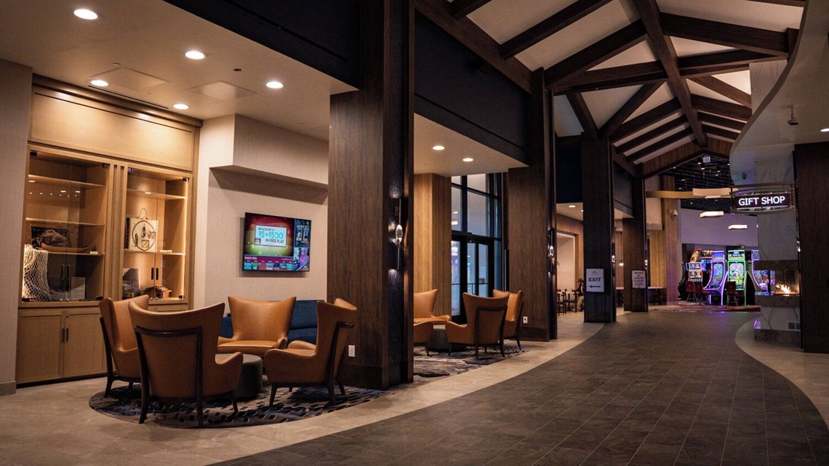 Yreka Resort | Rain Rock Casino Resort Hotel