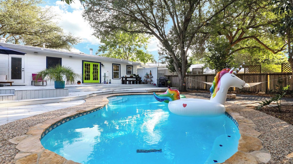 Terrell Heights House | Rainbow Casa