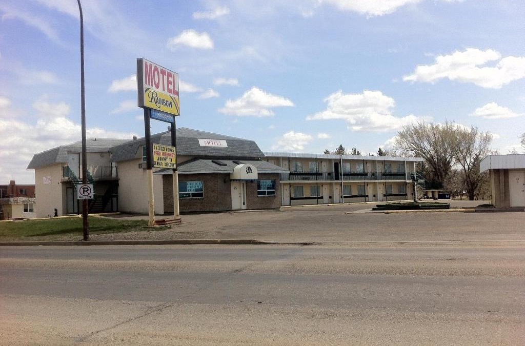 Swift Current Hotel | Rainbow Motel