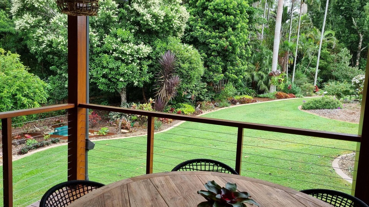 Mapleton Cottage | Rainbow Park Retreat - Beautiful Retreat in Peaceful Mapleton, Close to Amenities