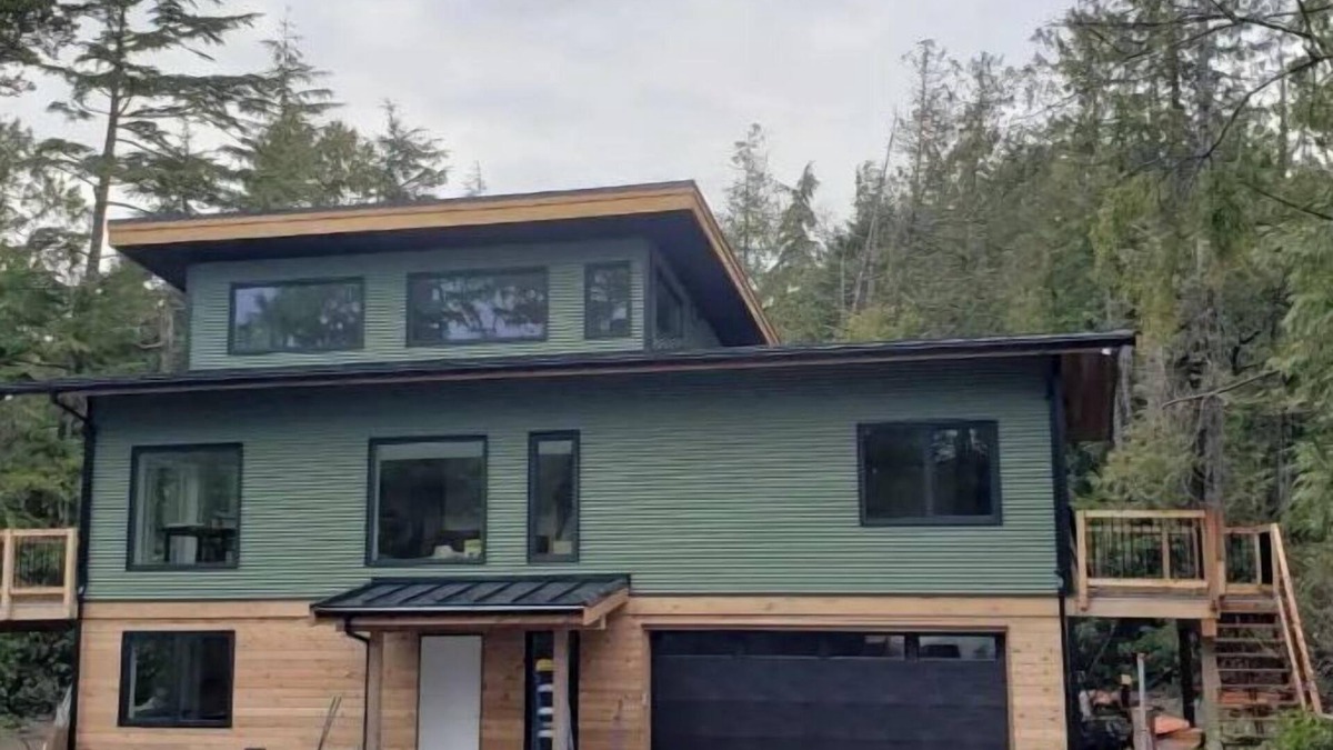 Ucluelet Bed & Breakfast | Rainforest Lane Sunset suite