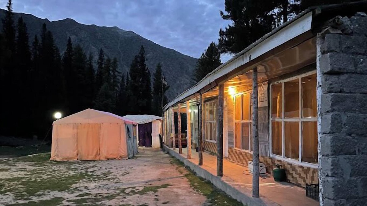 Gilgit-Baltistan Hotel | Rama Lake View Hotle And Restaurant