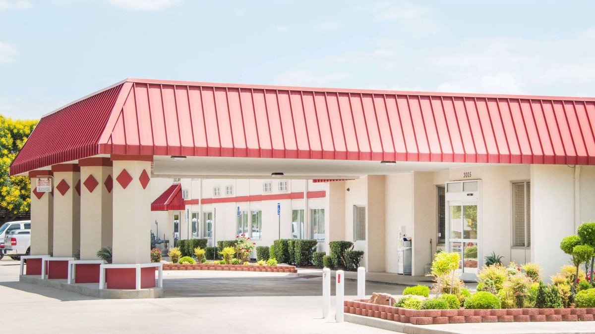 Enid Hotel | Ramada by Wyndham Enid