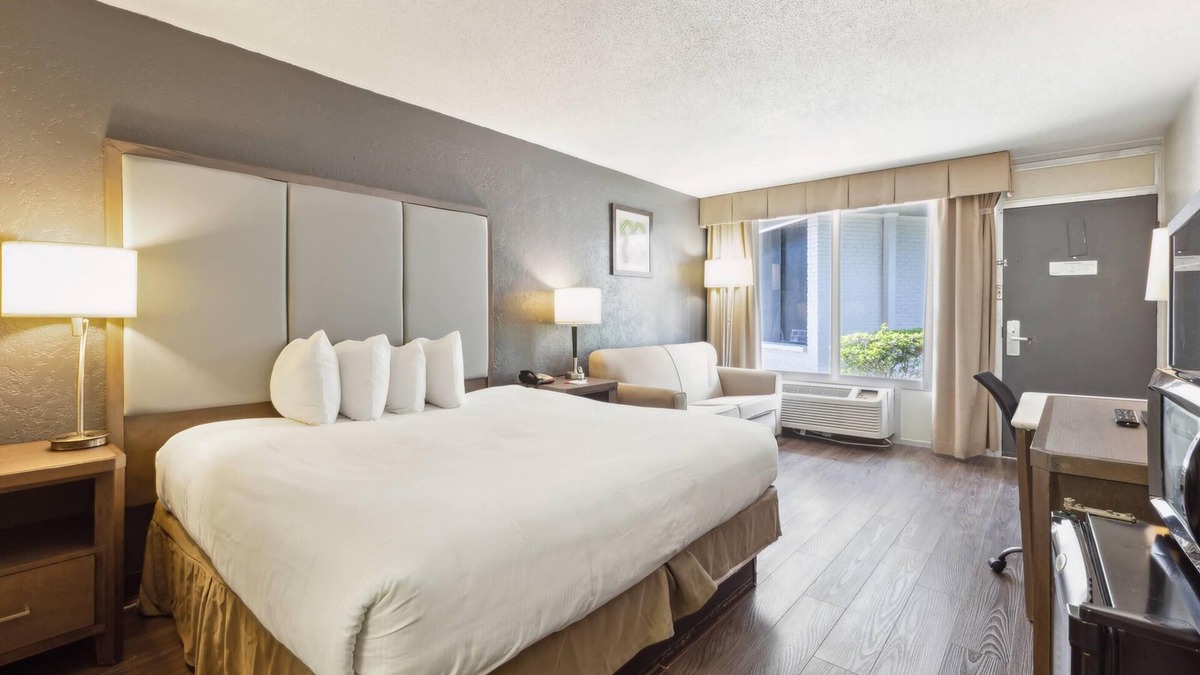 Bayou Cane Hotel | Ramada by Wyndham Houma