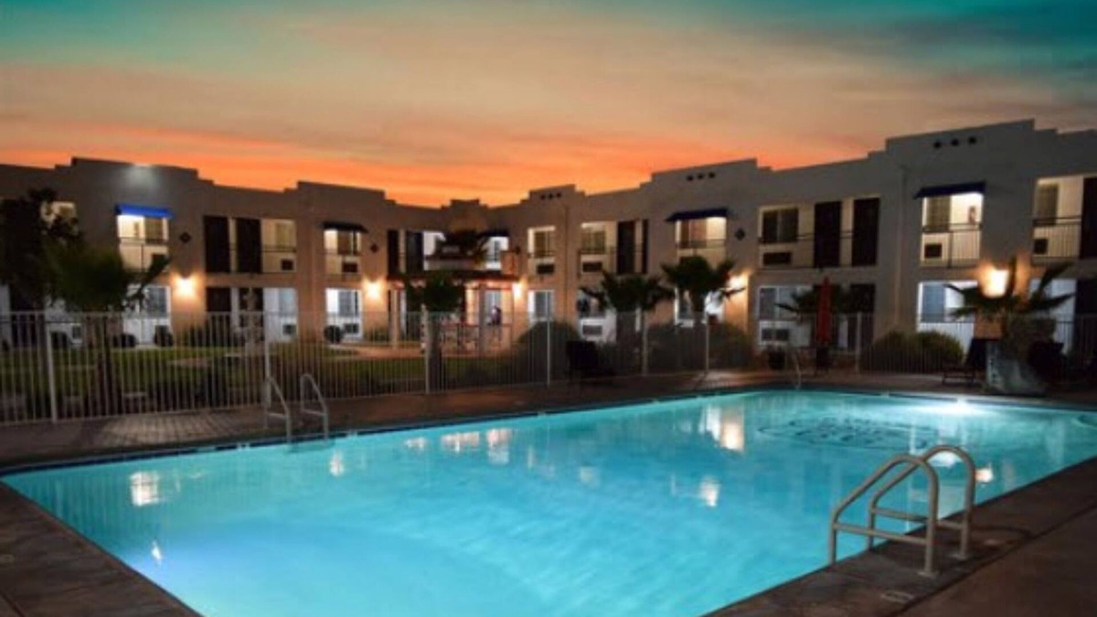 Kingman Hotel | Ramada by Wyndham Kingman