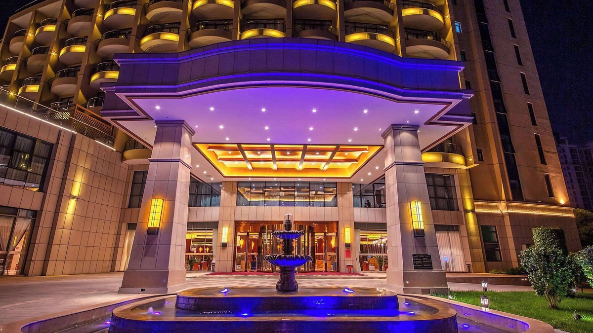 Yiliang County Hotel | Ramada by Wyndham Kunming YiLiang