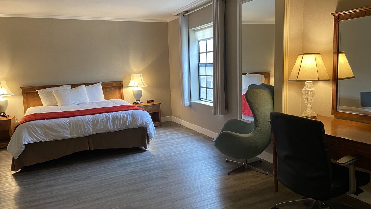 Wilshire Hotel | Ramada by Wyndham Los Angeles/Koreatown West