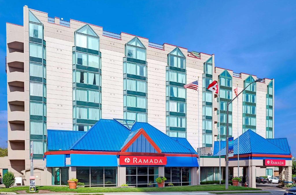 Fallsview Hotel | Ramada by Wyndham Niagara Falls/Fallsview