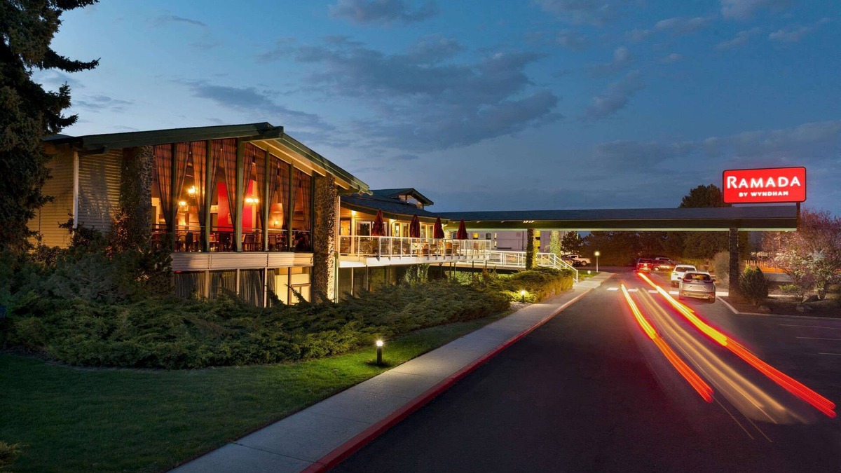 Spokane Hotel | Ramada by Wyndham Spokane Airport