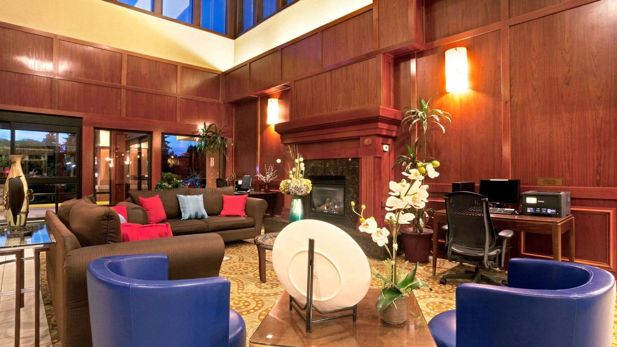 Tukwila Hotel | Ramada by Wyndham Tukwila Southcenter
