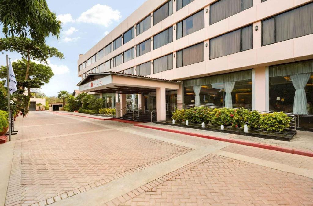 Karachi Hotel | Ramada Plaza by Wyndham Karachi Airport Hotel