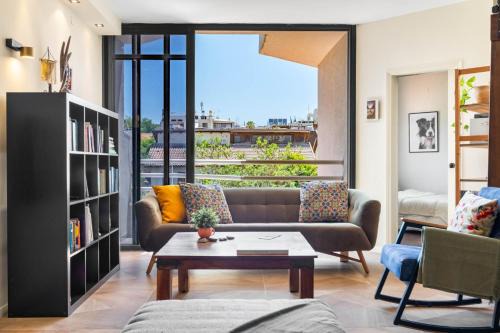 Ramat Hasharon Apartment | Ramat Hasharon Duplex Rooftop Oasis by Sea N Rent