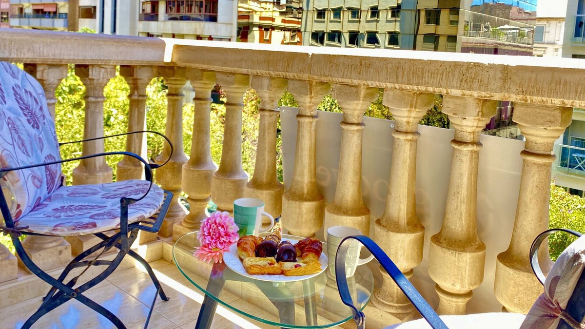 Alicante City Centre Apartment | Rambla Home by Gloove
