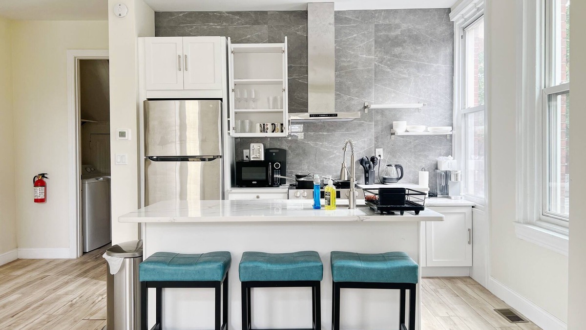Powelton Village Apartment | Ramblei near Drexel Park: 4-Bedroom Unit A
