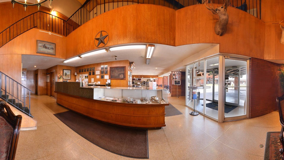 Sweetwater Hotel | Ranch House Motel