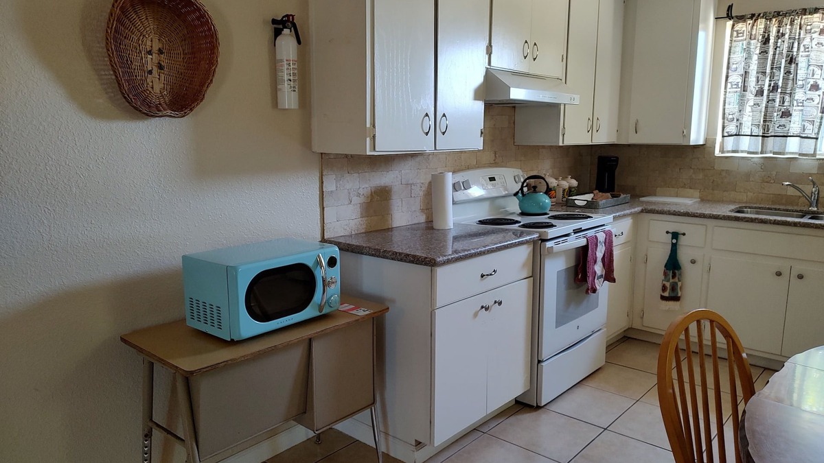 Victor Cottage | Ranch Life! Country Casita.