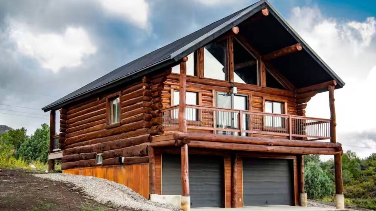 Mancos Cabin | Ranch Life Reimagined, Cattle Drives to Chic Cabin