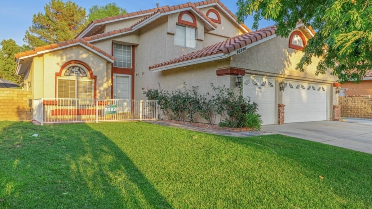 Palmdale House | Rancho Vista Villa