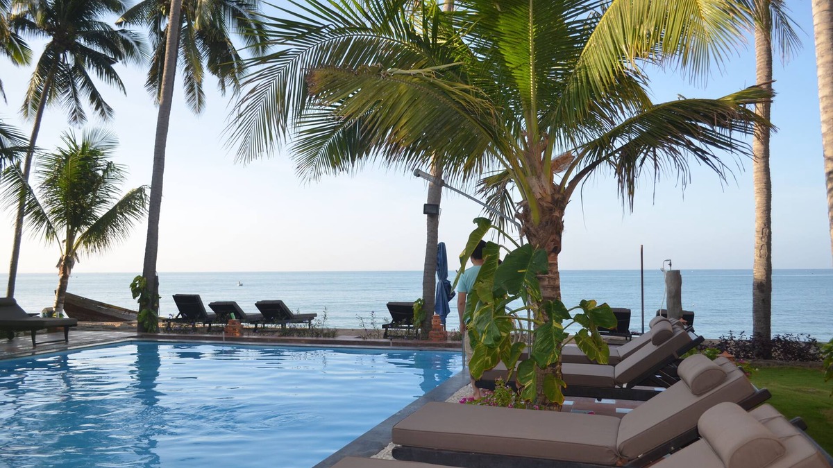 East Ham Tien Beach Hotel | Rang Garden Beach Side Resort