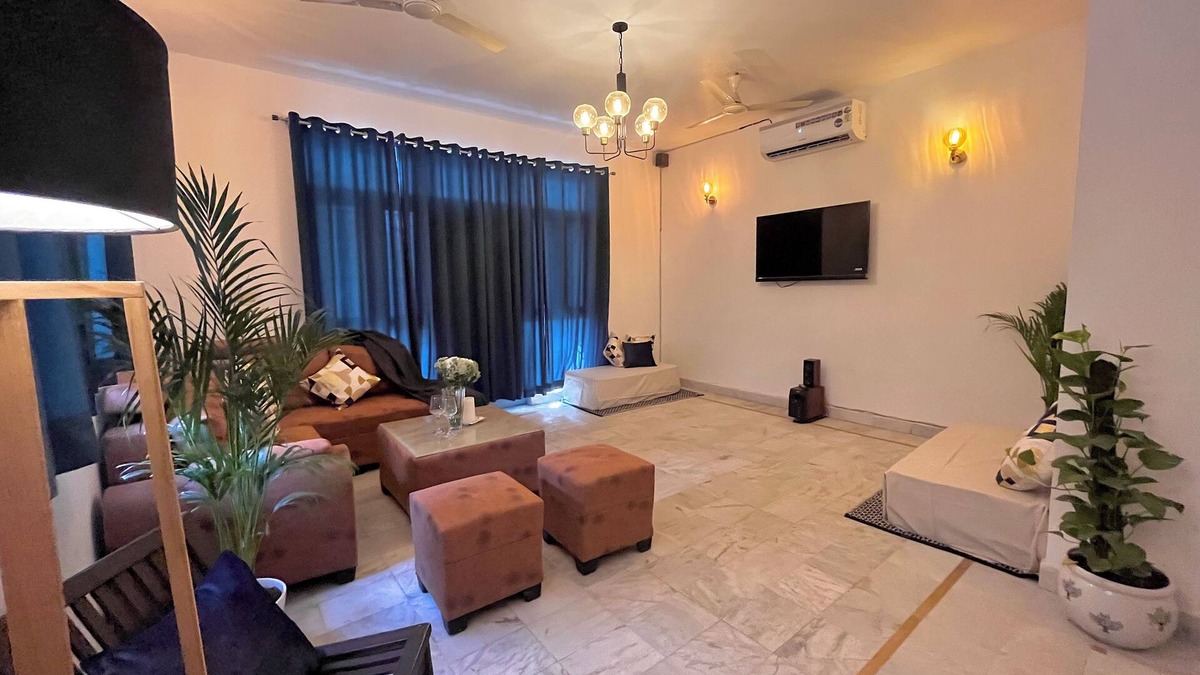 Greater Noida House | Rangoon by Grehstay 2BHK Independent House near Expo Mart