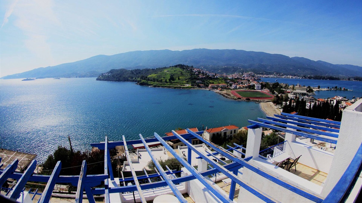 Poros Apartment | Rania Studios