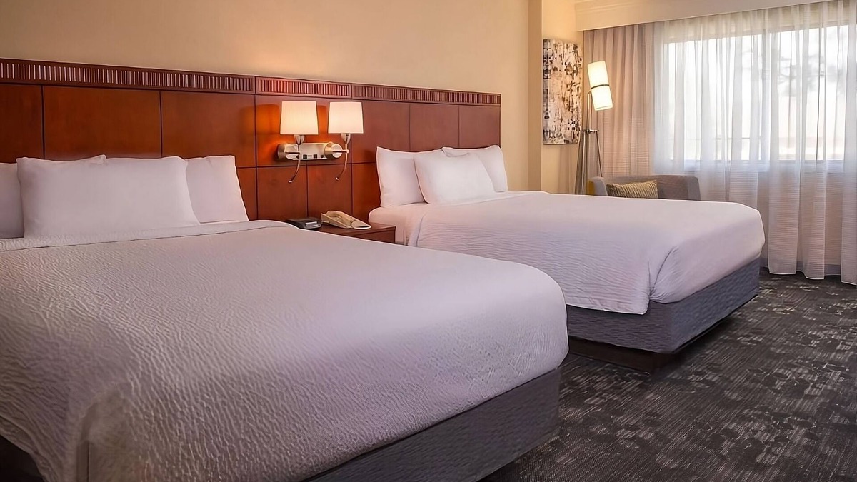 University Place Hotel | Rare Find! 3 Pet-Friendly Units, Outdoor Pool, Onsite Parking!