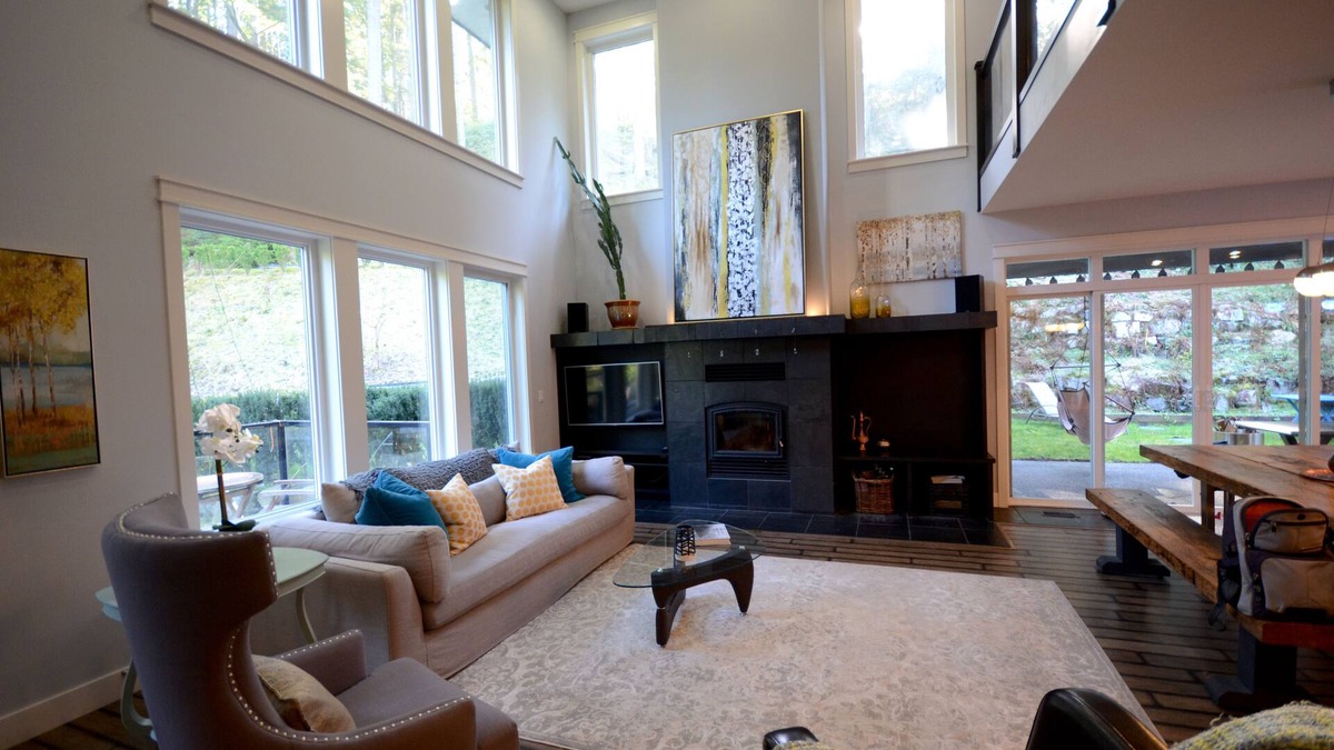 Metro Vancouver Regional District House | Rare Find! A Home Nestled in Forest, Lake & Fjord!