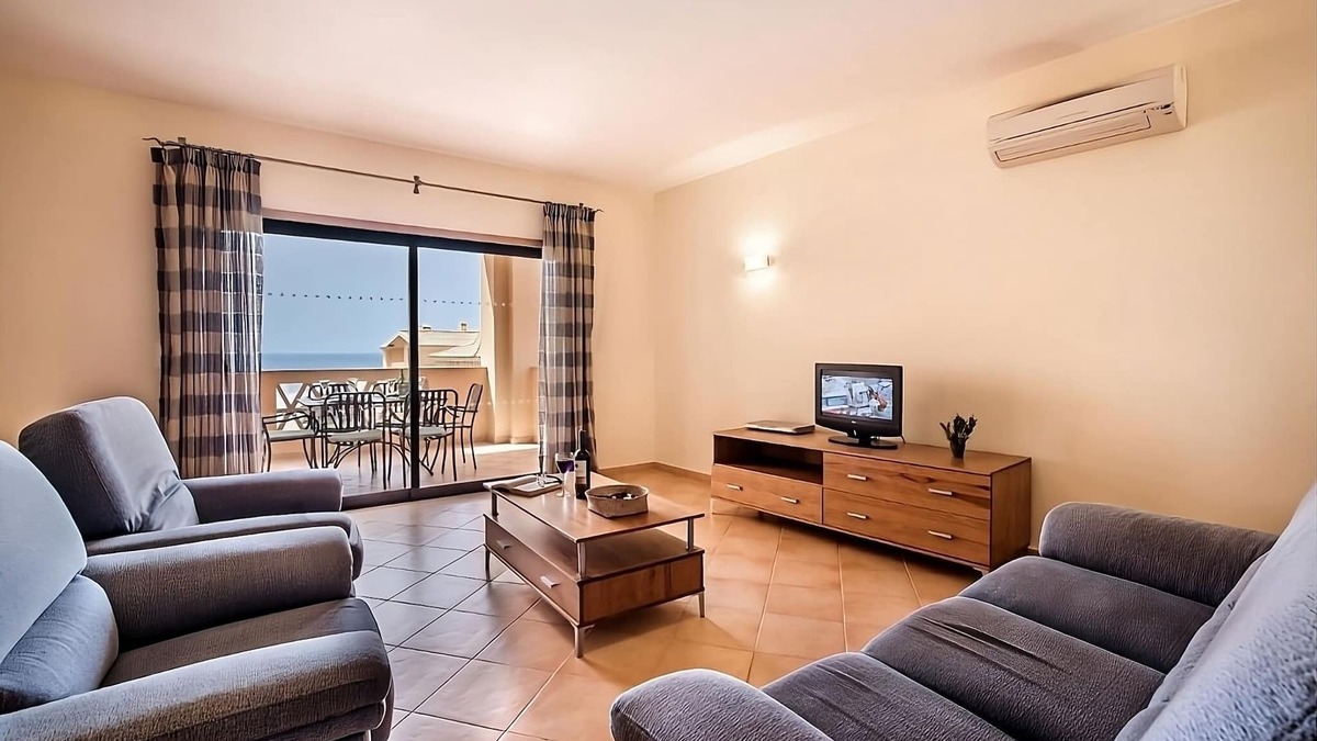 Praia da Luz Hotel | Rare Find! Comfortable 2BR with Kitchen, 3 Swimming Pools, Free Parking!