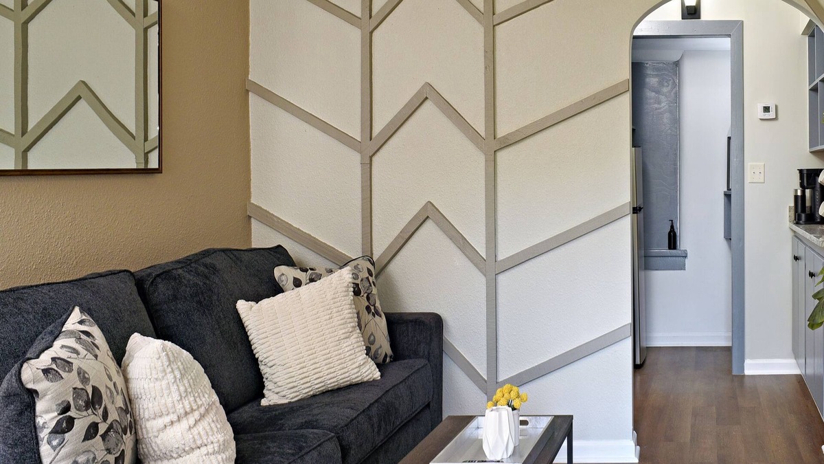 Florence House | Rare Find Downtown Florence 2 Br