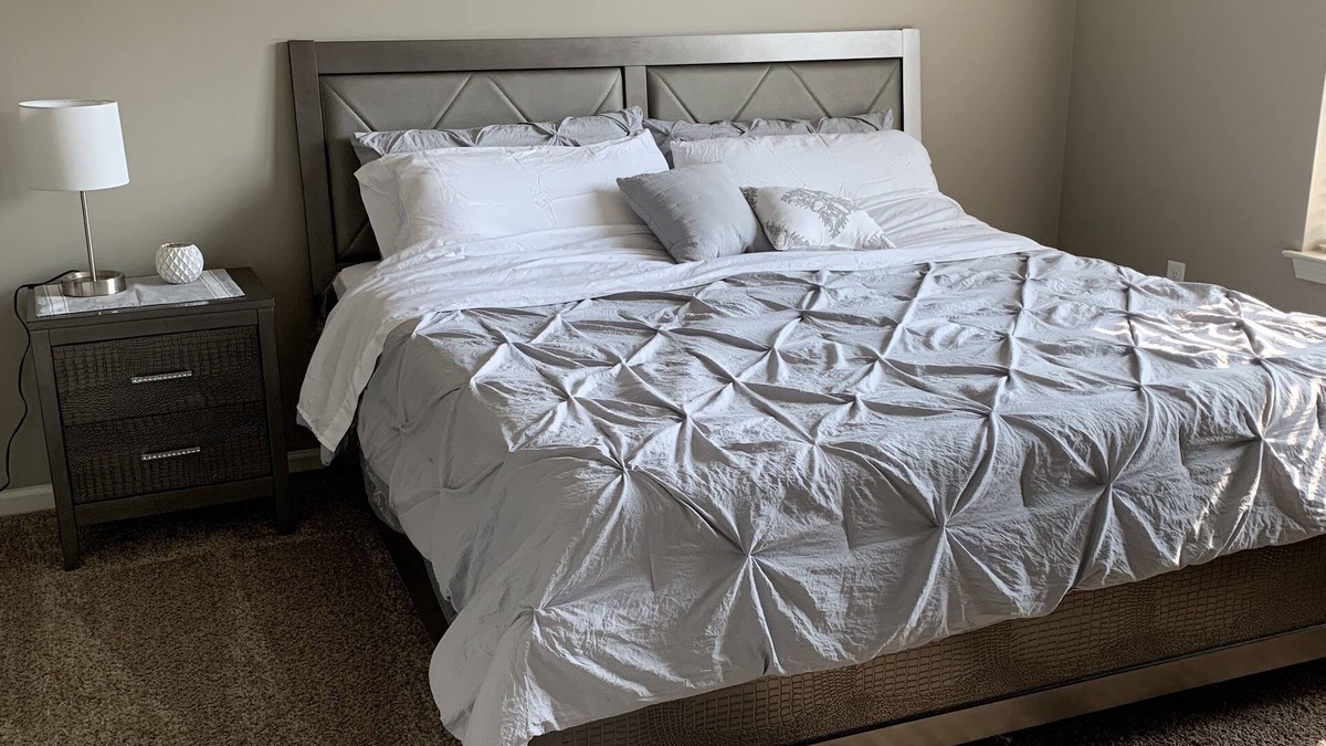 Overland Park Apartment | Rare Find in Overland Park, Close to Everything!