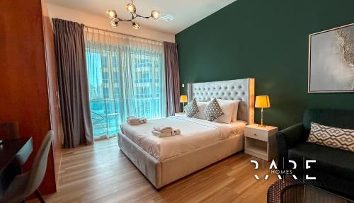 Dubai Production City Apartment | Rare Holiday Homes - Lake View - The Crescent Tower A - Near Me'aisem Mall - R702