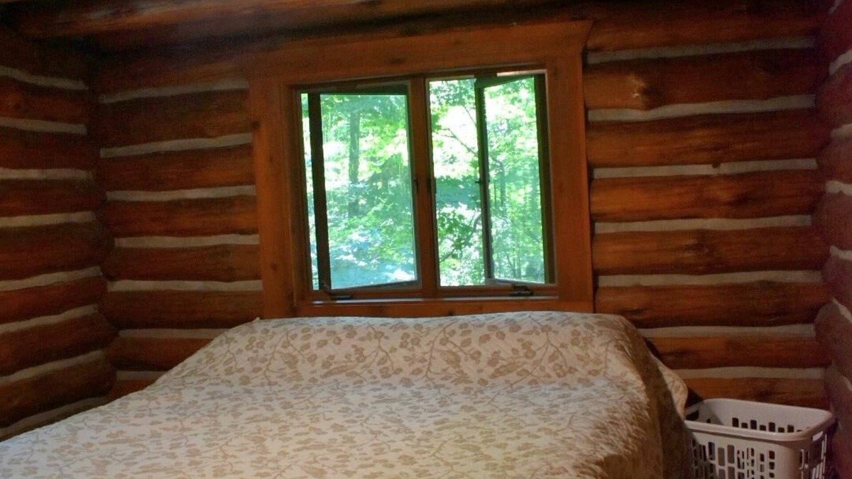 Walker Cabin | Rare relaxation in your 3-bedroom Ranch cabin