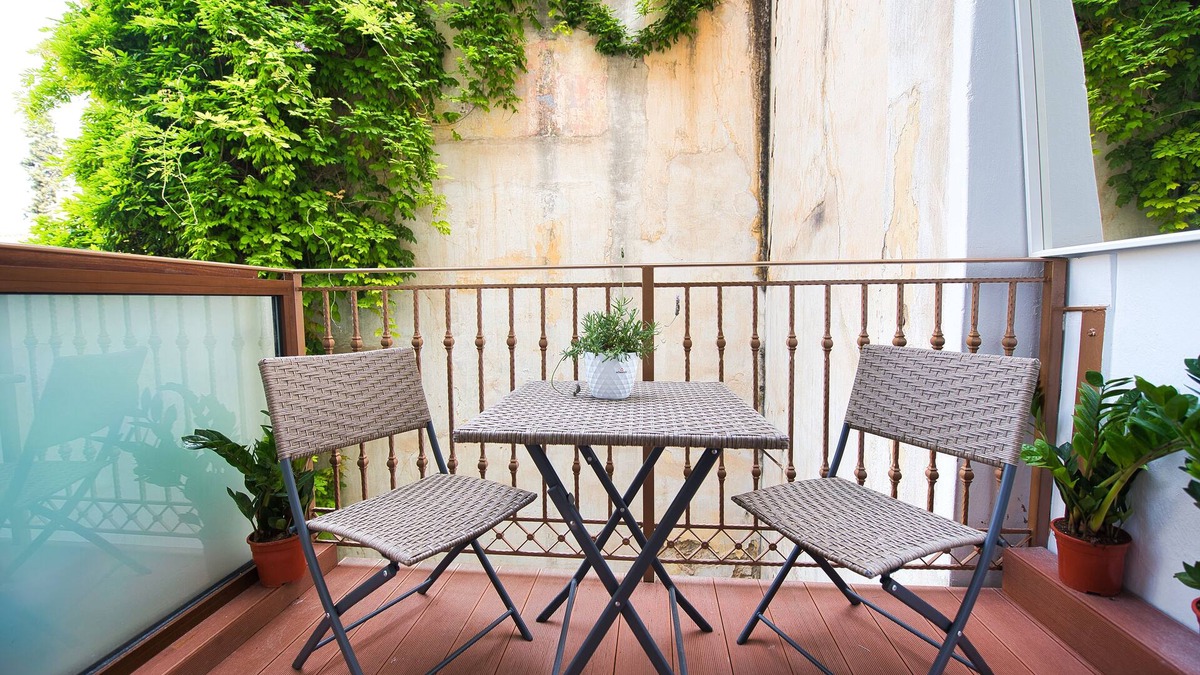 Plaka Hotel | Rastoni Athens Suites nearAcropolis at Tsatsou Street
