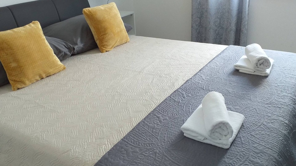 Rava Apartment | Ravart one bedroom apartment with terrace